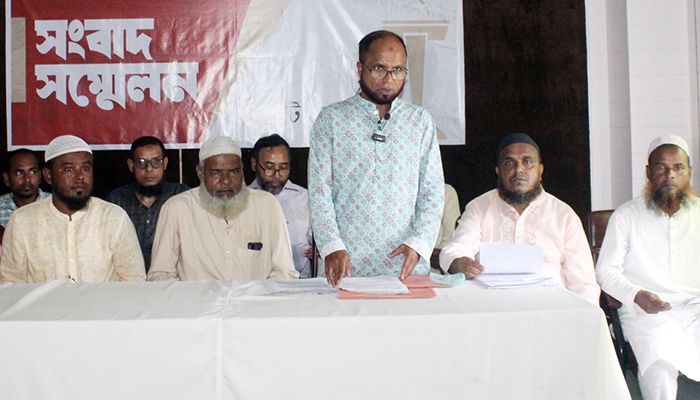 বন্ধ কোয়ারি থেকে সনাতন পদ্ধতিতে পাথর উত্তোলনের দাবি