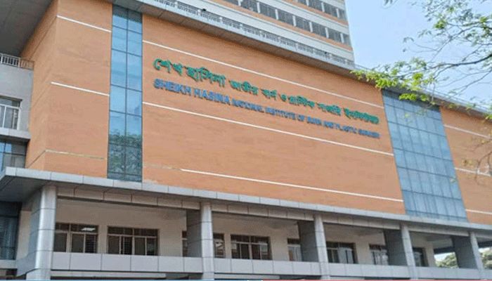 সীতাকুণ্ড শিপইয়ার্ডে বিস্ফোরণে দগ্ধ আরও একজনের মৃত্যু