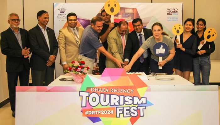 ঢাকা রিজেন্সি হোটেলে চলছে ট্যুরিজম ফেস্ট