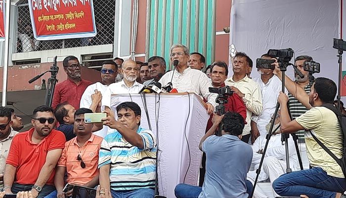 শেখ হাসিনার প্রেতাত্মারা অস্থিতিশীল পরিবেশ সৃষ্টির চেষ্টা করছেন : মির্জা ফখরুল 
