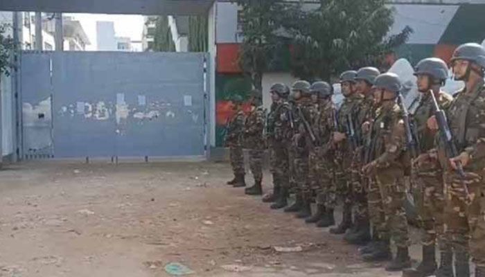 আশুলিয়ায় বেতন বৃদ্ধির দাবিতে বিক্ষোভ, ১৯ কারখানা বন্ধ