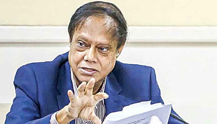 ব্রিটেনে এক পরিবারের ৬০০ বাড়ি