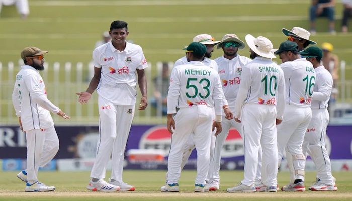 টাইগার স্পিডগানে এলোমেলো পাকিস্তান