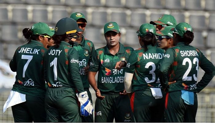 বৃষ্টিতে ভেসে গেল টাইগ্রেসদের প্রথম ওয়ানডে