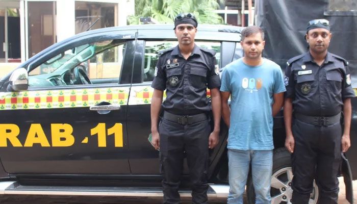 ত্বকী হত্যা মামলায় আজমেরী ওসমানের গাড়িচালক গ্রেপ্তার