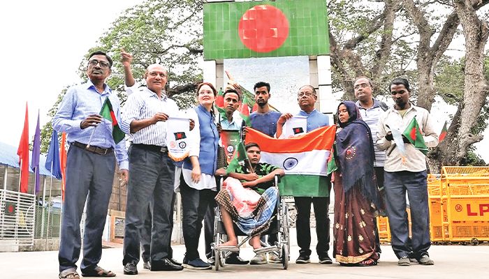 ঠিকানা হারানো মানুষকে ঘরে ফেরান তিনি