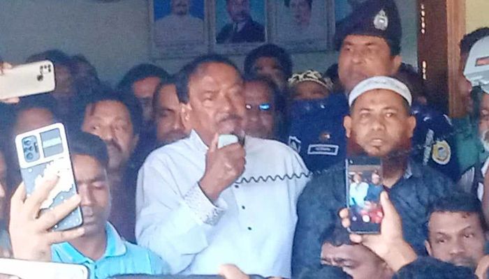 শেখ হাসিনার আমলে গুম-খুনসহ অর্থ পাচার হয়েছে : মেজর হাফিজ