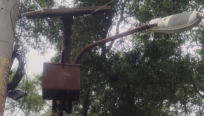 বাগাতিপাড়া কোটি টাকার আলোর প্রকল্প অন্ধকারে