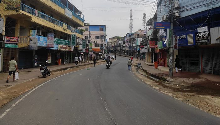 যান চলাচল-দোকানপাট বন্ধ, স্থবির রাঙামাটি