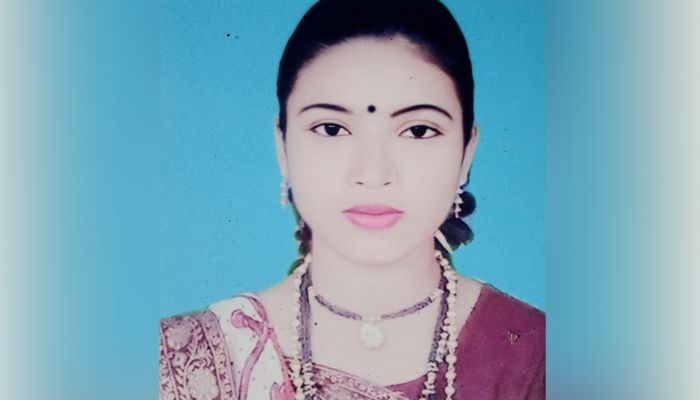 শ্বশুরকে বাবাকে সাজিয়ে মুক্তিযোদ্ধা সনদে চাকরি