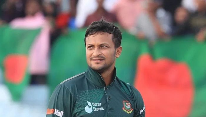  চিটাগাং কিংসে নাম লিখলেন সাকিব