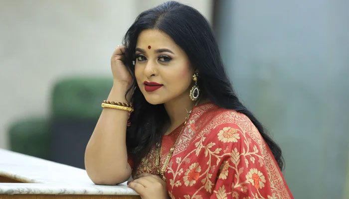 শিল্পকলা থেকে জ্যোতিকা জ্যোতিকে অব্যাহতি