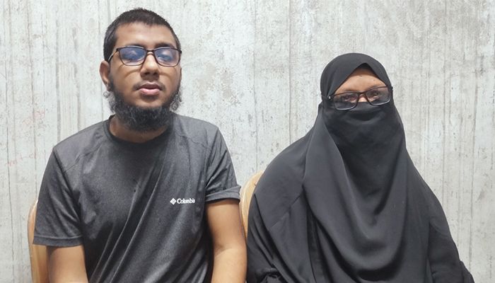 শরীরে ৬টি গুলি নিয়ে যন্ত্রণায় কাতর পটিয়ার কলেজছাত্র রিয়াদ 
