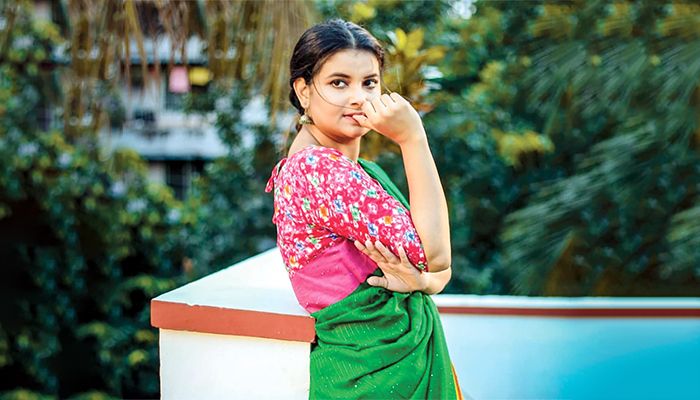 বিচারকের আসনে শবনম ফারিয়া