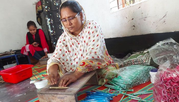 কলম ফেললেই গজায় চারা