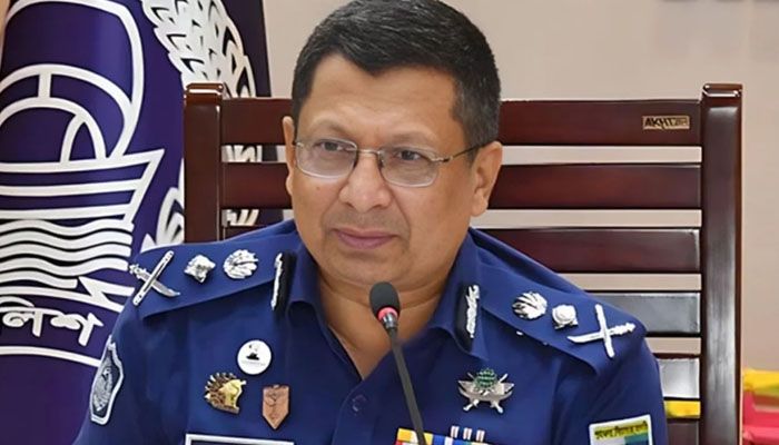আট হত্যা মামলায় ৪৩ দিনের রিমান্ডে সাবেক আইজিপি মামুন