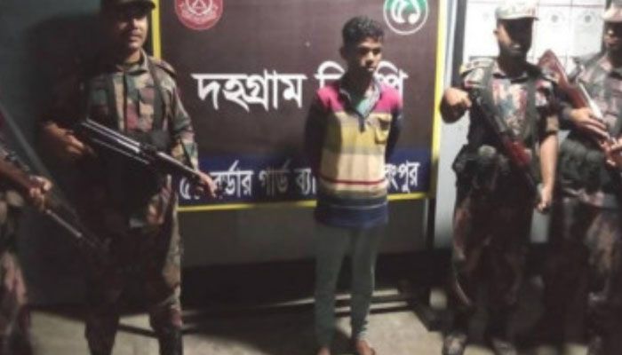 ভারতে অনুপ্রবেশকালে লালমনিরহাটে রোহিঙ্গা যুবক আটক