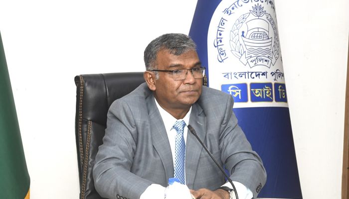 সিআইডি প্রধান হিসেবে যোগ দিলেন অতিরিক্ত আইজিপি মতিউর রহমান 