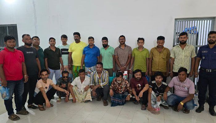 আশুলিয়ায় জুয়ার আসর থেকে গ্রেপ্তার ১০