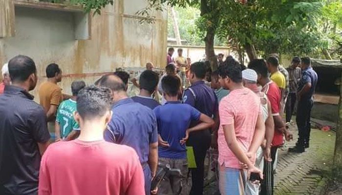 কুমিল্লায় গামছা দিয়ে হাত-পা, মুখ বাঁধা নিরাপত্তাকর্মীর মরদেহ উদ্ধার