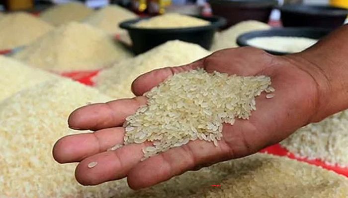 কারণ ছাড়াই বাড়ছে চালের বাজার