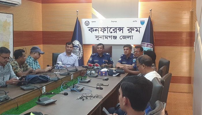 আইফোনের জন্য খুন হন মা-ছেলে, গ্রেপ্তার এক