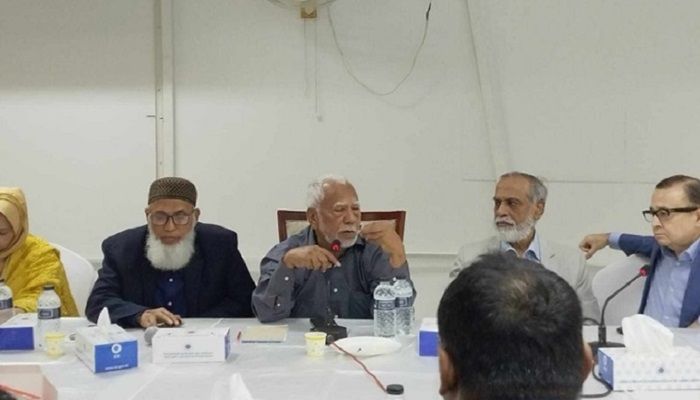 নিয়ন্ত্রক সংস্থাই মিউচুয়াল ফান্ডের বাঁধা