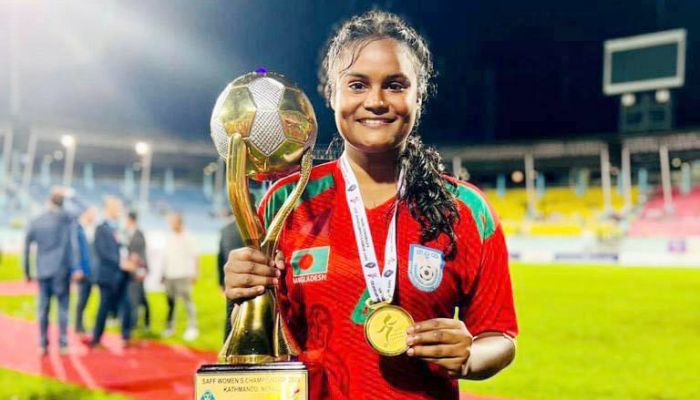 বাংলাদেশ ৩-১ গোলে ফাইনাল জিতবে : আখি খাতুন
