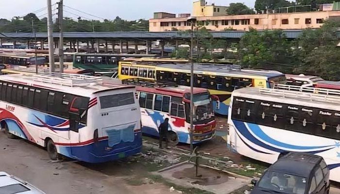 ফরিদপুর থেকে সব রুটে বাস চলাচল বন্ধ