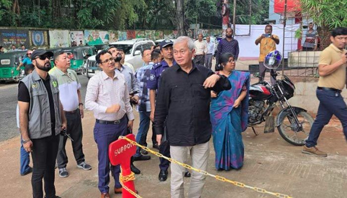 পাহাড়ে সহিংসতায় কেউ ছাড় পাবে না : পার্বত্য উপদেষ্টা