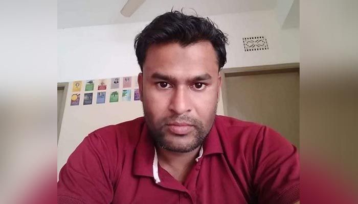 টেকনাফে স্কুল কর্মচারীর মরদেহ উদ্ধার, পকেটে আত্মহত্যার চিরকুট