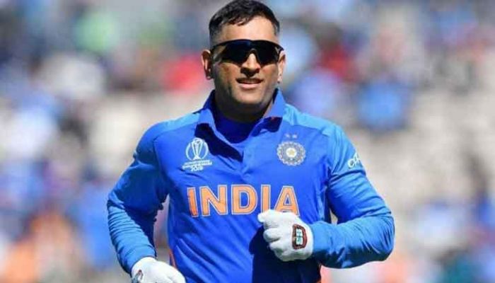 টেস্টে আগ্রাসি ক্রিকেটই পছন্দ ধোনির
