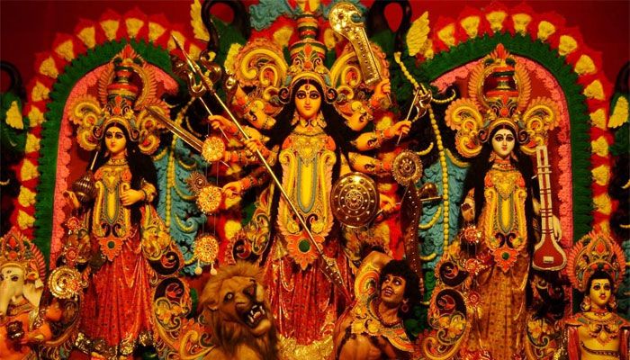 নিশ্ছিদ্র নিরাপত্তায় দুর্গোৎসব শুরু, আজ মহাষষ্ঠী