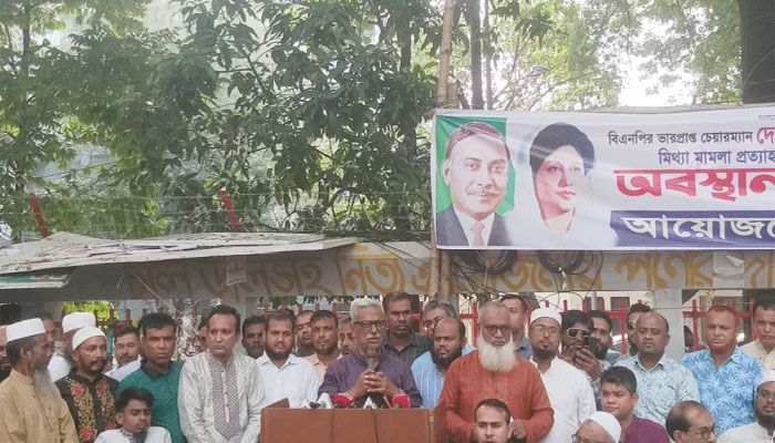 শেখ হাসিনাকে অবিলম্বে ফিরিয়ে আনুন : ফারুক