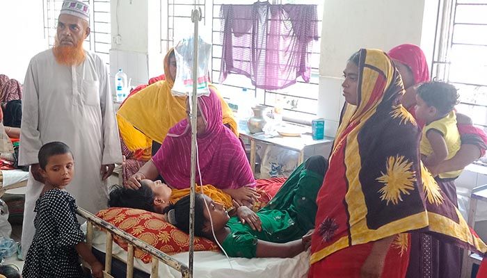 কালীগঞ্জে এইচপিভি টিকা নিয়ে ২১ শিক্ষার্থী হাসপাতালে