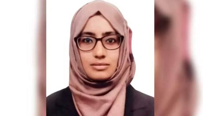 নির্বাহী ম্যাজিস্ট্রেট ঊর্মির বিরুদ্ধে রাষ্ট্রদ্রোহ ও মানহানির মামলা