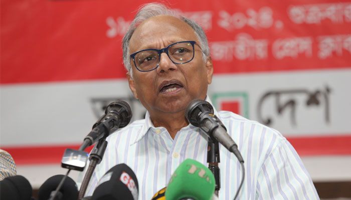 ডিসেম্বরের মধ্যে বাজারে আসছে আমার দেশ পত্রিকা : মাহমুদুর রহমান