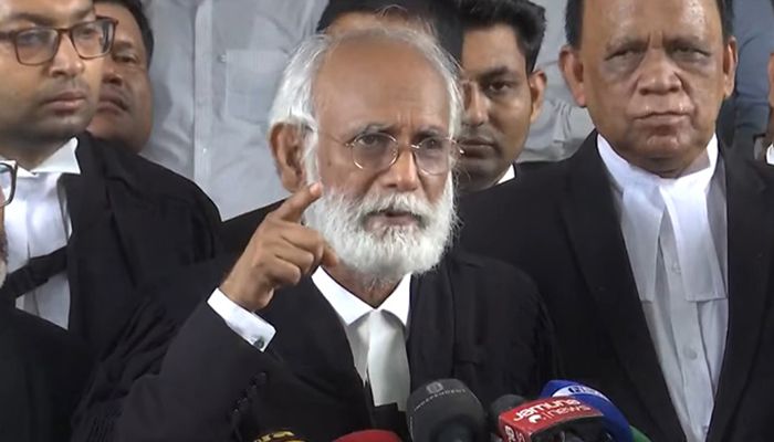 জামিন পেয়েছি, তবে বিবেক ও মুখ বন্ধ রাখব না : জেড আই খান পান্না