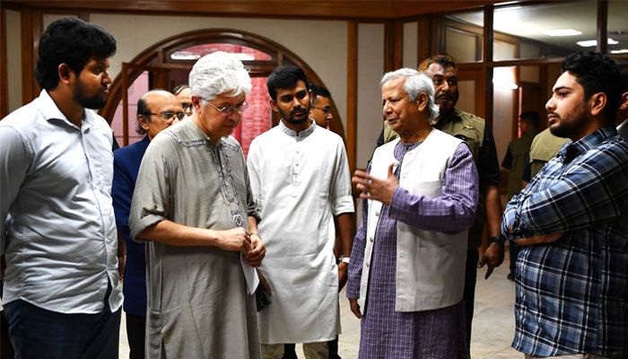 জাদুঘরে আয়নাঘরের একটি রেপ্লিকা নির্মাণের নির্দেশ প্রধান উপদেষ্টার