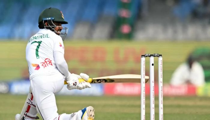১৫৯ রানে গুটিয়ে ফলো অনে বাংলাদেশ