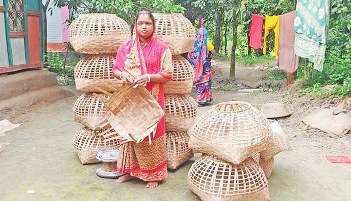 বাঁশের পণ্যে অণিমার সংগ্রাম