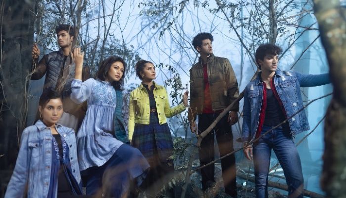 শীতের উষ্ণতার ‘সারা’র শীতপোশাক সম্ভার