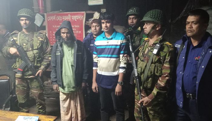 অবৈধভাবে সার মজুদে কারাদণ্ড ও জরিমানা 