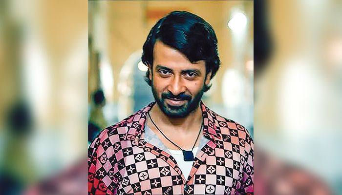 প্রথম দিনেই ‘দুলু মিয়া’র রেকর্ড