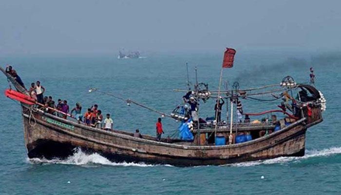 এবার ৬ মাঝিকে ট্রলারসহ অপহরণ করল আরাকান আর্মি