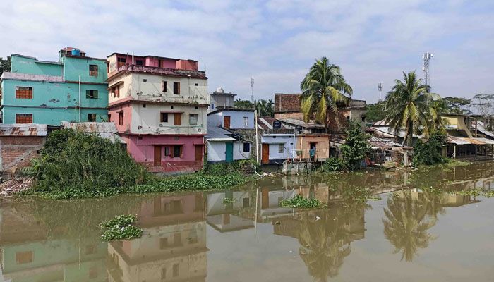 অপসারণ হয়নি অর্ধশতাধিক স্থাপনা, খননকাজ বন্ধ 