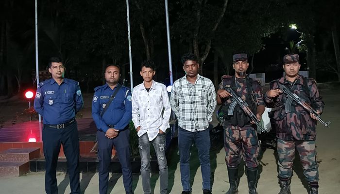 ভারতে অনুপ্রবেশের দায়ে দুই বাংলাদে‌শি আটক