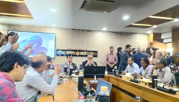 লেবার রাইটসের বিষয়গুলো কমপ্লায়েন্স করলে জিএসপি সুবিধা পাবো : বাণিজ্য উপদেষ্টা