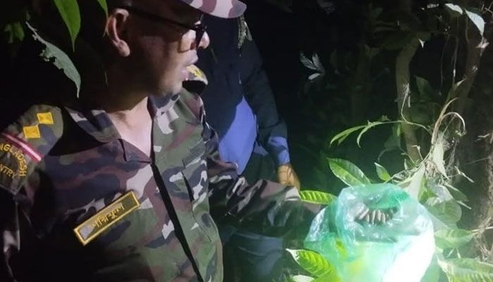 কচুয়ায় যৌথ বাহিনীর অভিযানে ৮ রাউন্ড গুলি উদ্ধার