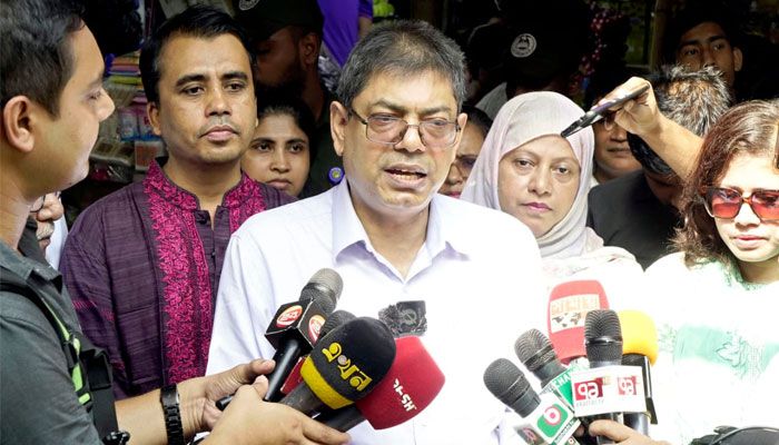 রবিবার থেকে পলিথিন ব্যাগ উৎপাদনকারীদের বিরুদ্ধে কঠোর অভিযান